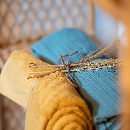 Vakantiehuis La Maison Atypique & Sa Piscine *