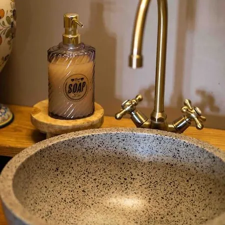 La Maison Atypique & Sa Piscine Vakantiehuis Pontacq