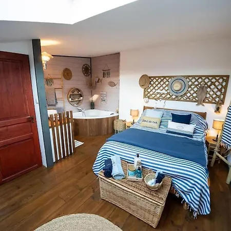 La Maison Atypique & Sa Piscine Vakantiehuis