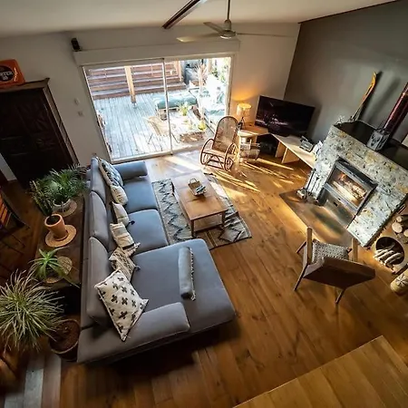 La Maison Atypique & Sa Piscine Pontacq