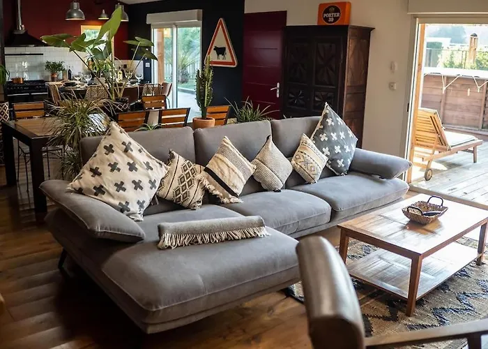 La Maison Atypique&sa Piscine * Pontacq