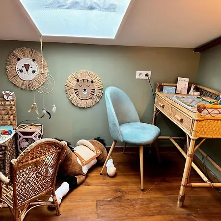 Σπίτι διακοπών La Maison Atypique & Sa Piscine Pontacq