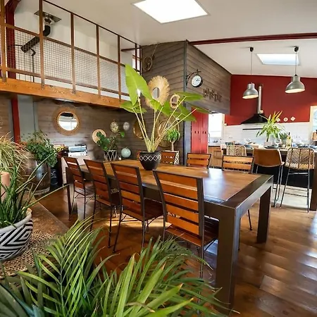 La Maison Atypique & Sa Piscine Σπίτι διακοπών