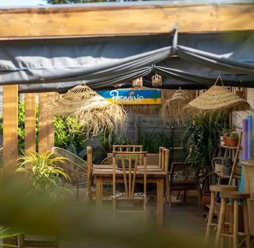 Casa de Férias La Maison Atypique & Sa Piscine *