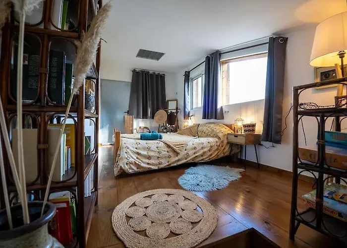 La Maison Atypique & Sa Piscine * Pontacq